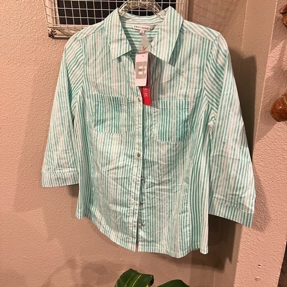 Emily Daniels button blouse - Picture 1 of 6